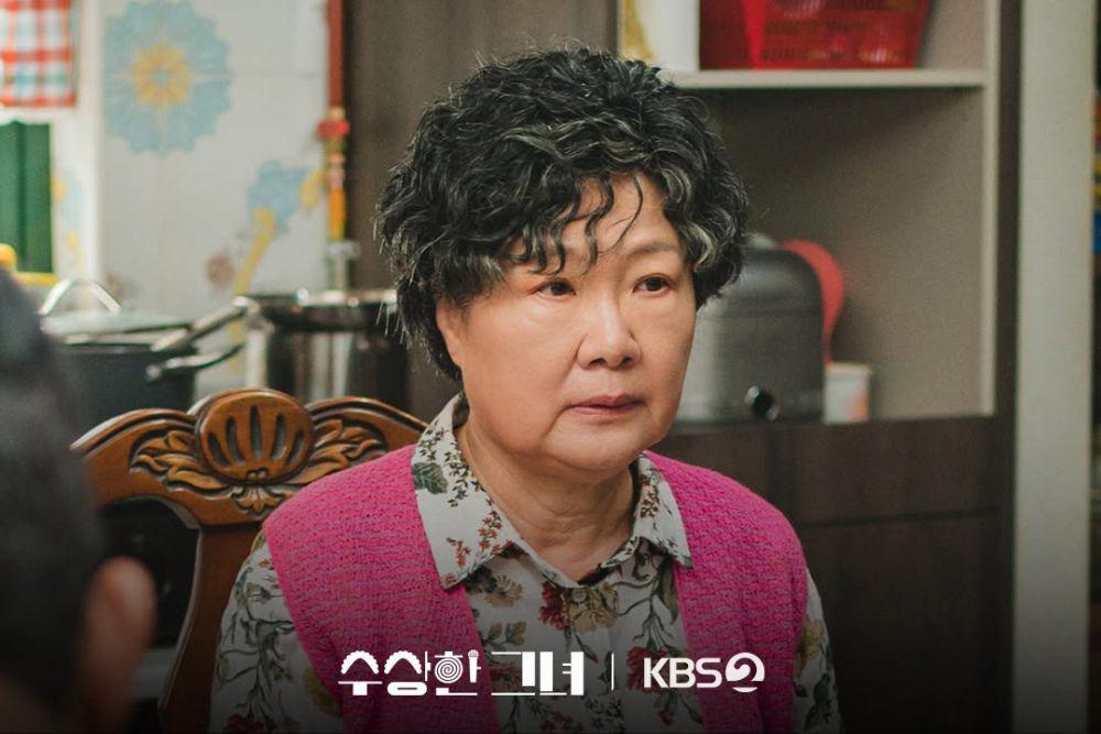 7 Alasan Mal Soon Rahasiakan Fakta Ayah Kandung Ji Sook di Who is She