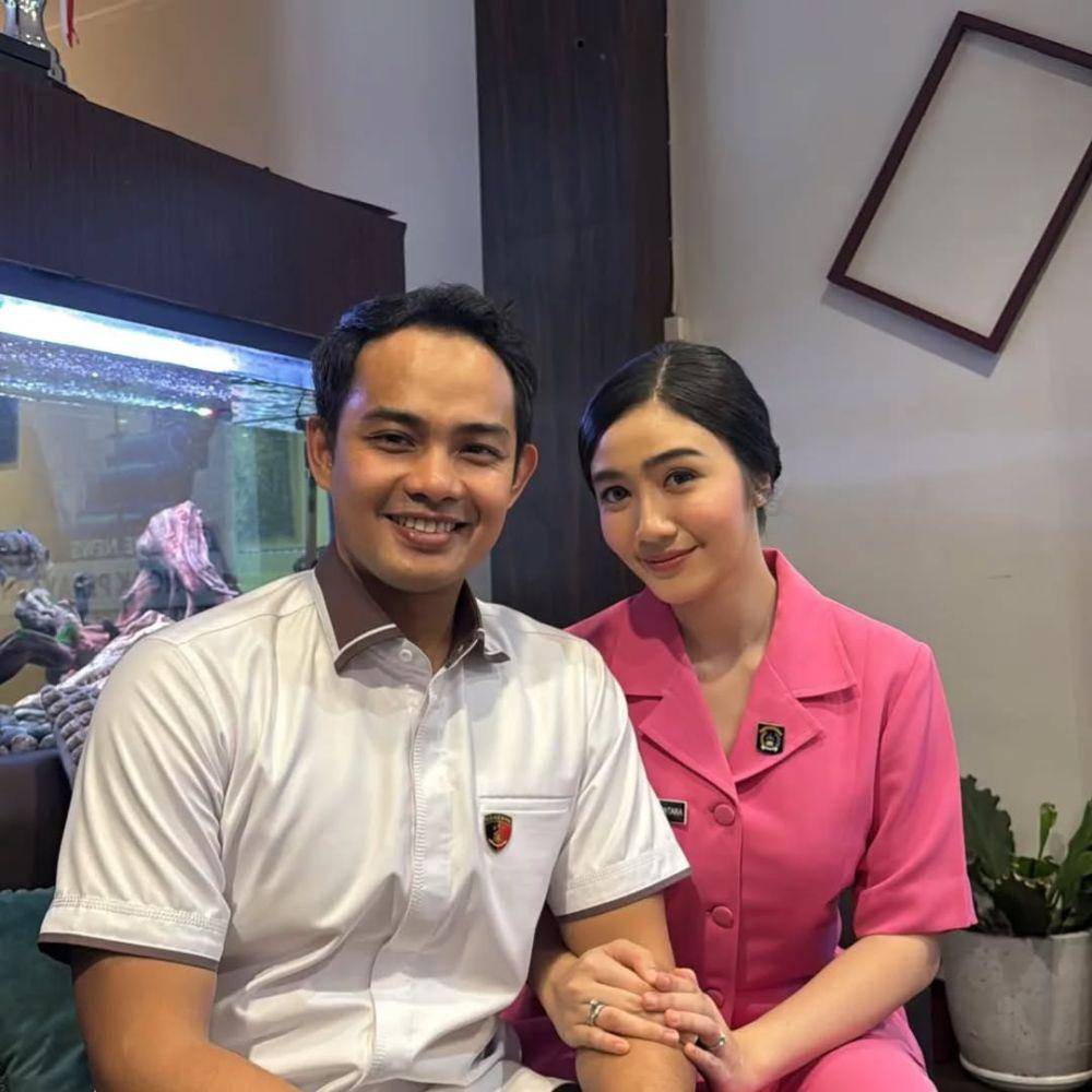 potret Febby Rastanty pakai baju Bhayangkari (instagram.com/febbyrastanty)