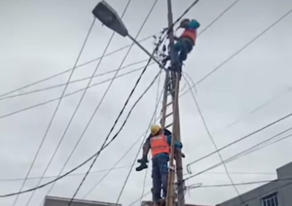 Pekerja PLN Lubuk Linggau Tewas Kesetrum Saat Perbaiki Instalasi