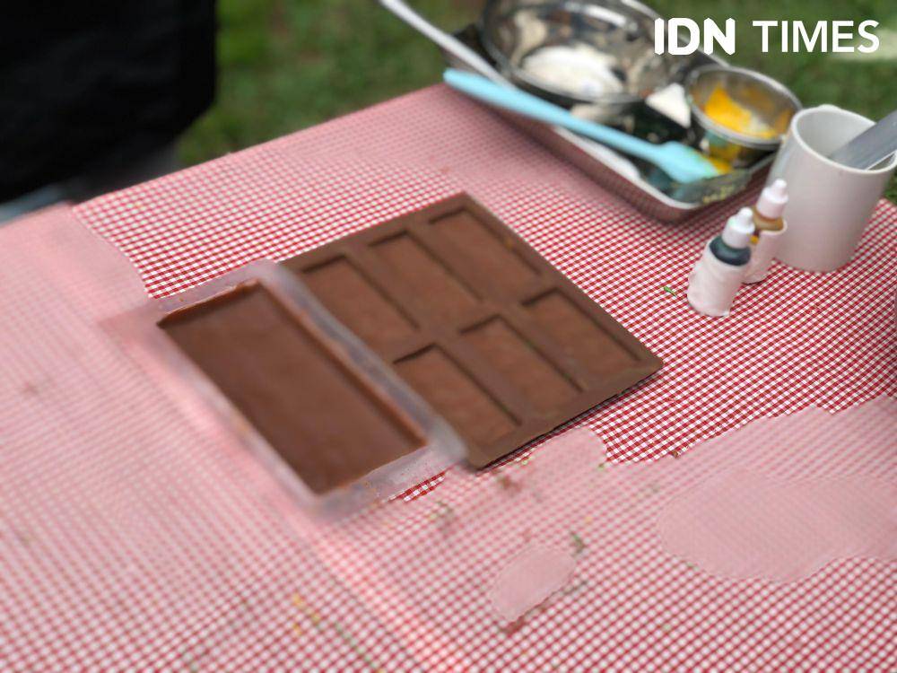 Resep, bahan dan cara pembuatan coklat dubai yang viral di Palembang (IDN Times/Feny Maulia Agustin)