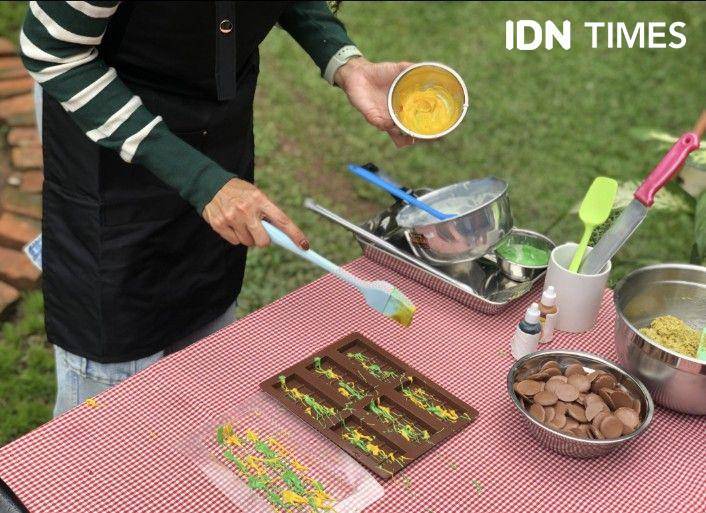 Resep, bahan dan cara pembuatan coklat dubai yang viral di Palembang (IDN Times/Feny Maulia Agustin)