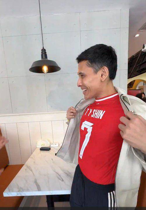 Ganindra Bimo ketemu Shin Tae-yong (Instagram.com/karbida_fc)