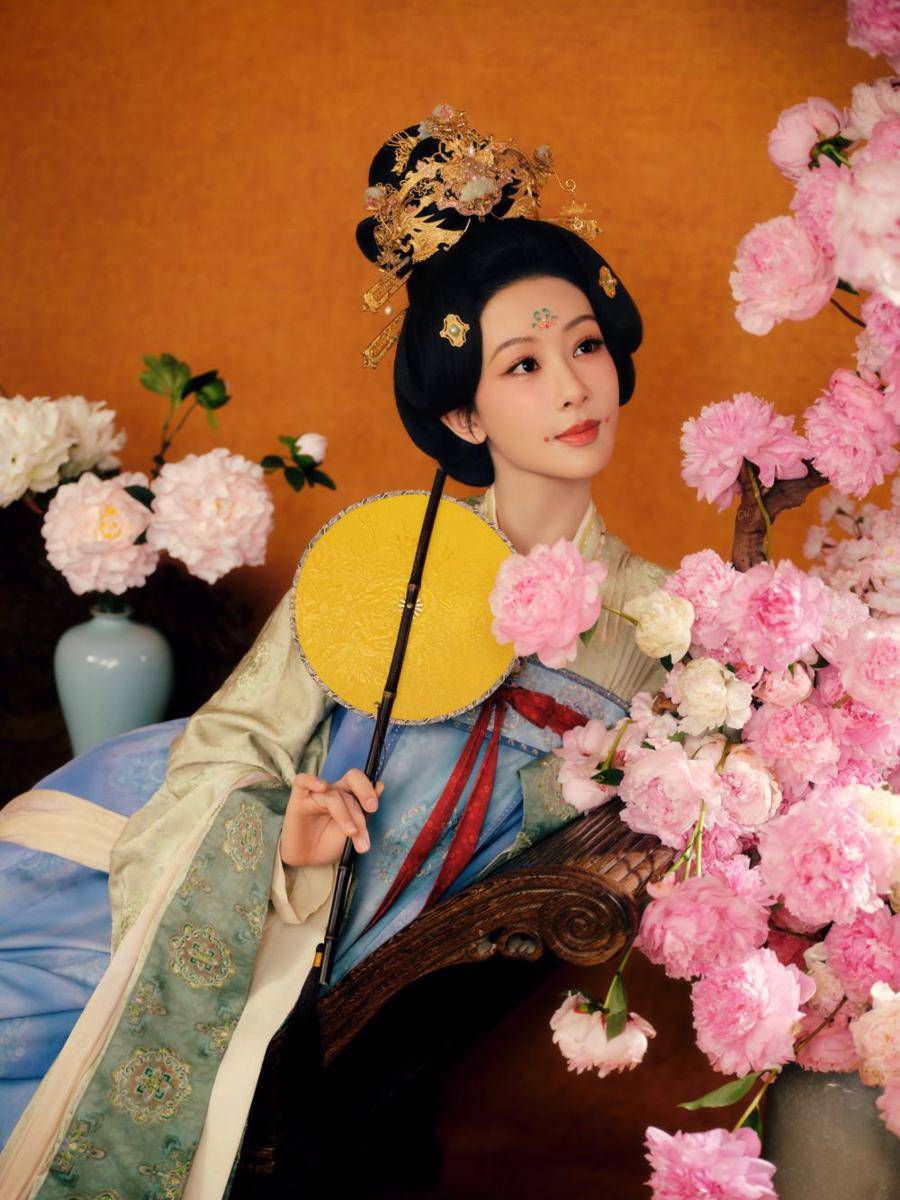 potret Yang Zi (weibo.com/杨紫)