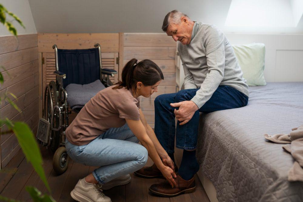 7 Tips Melanjutkan Pendidikan bagi Family Caregiver, Gak Mustahil!