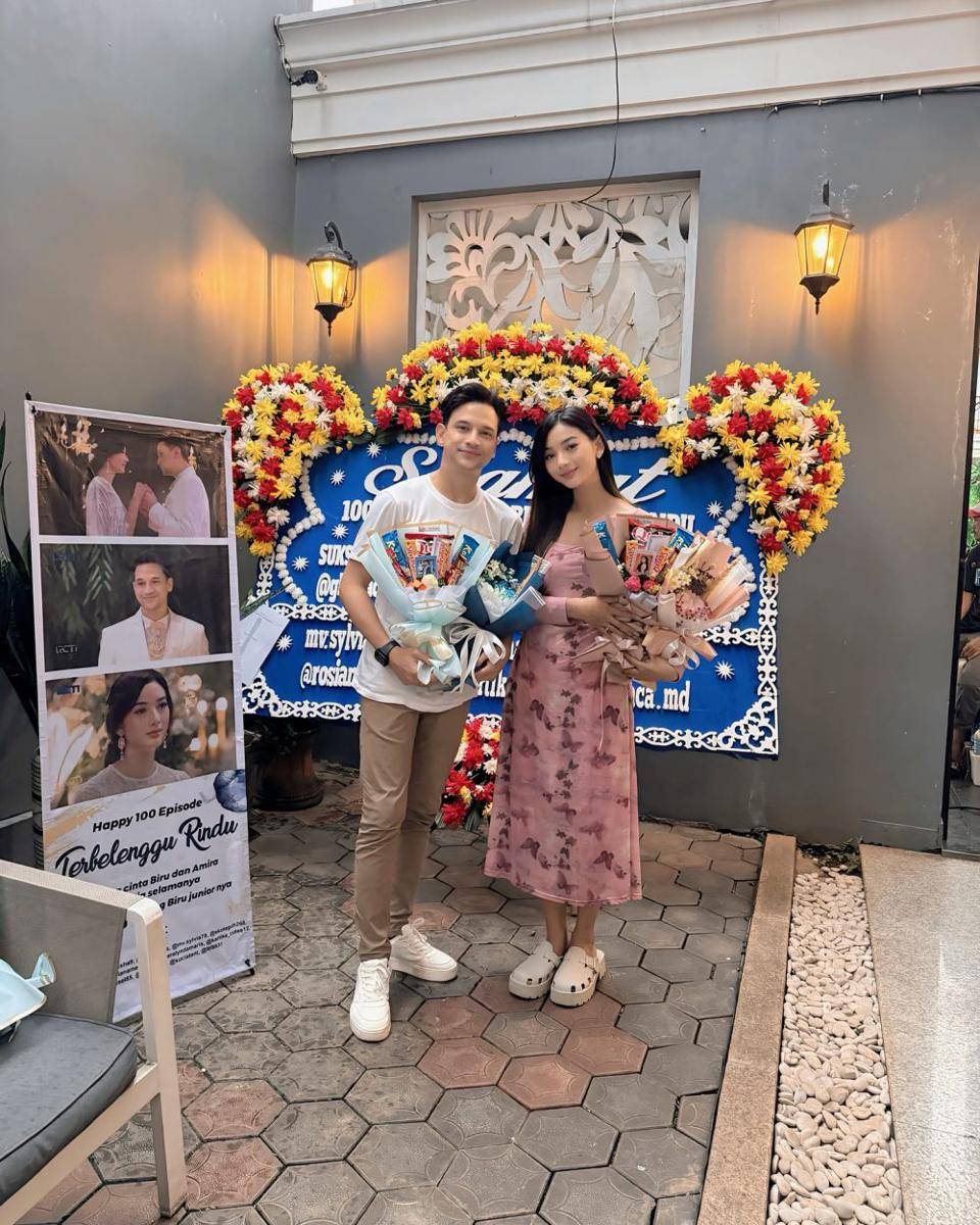 potret Glenca Chysara syukuran 100 episode sinetron Terbelenggu Rindu (instagram.com/glencachysara)