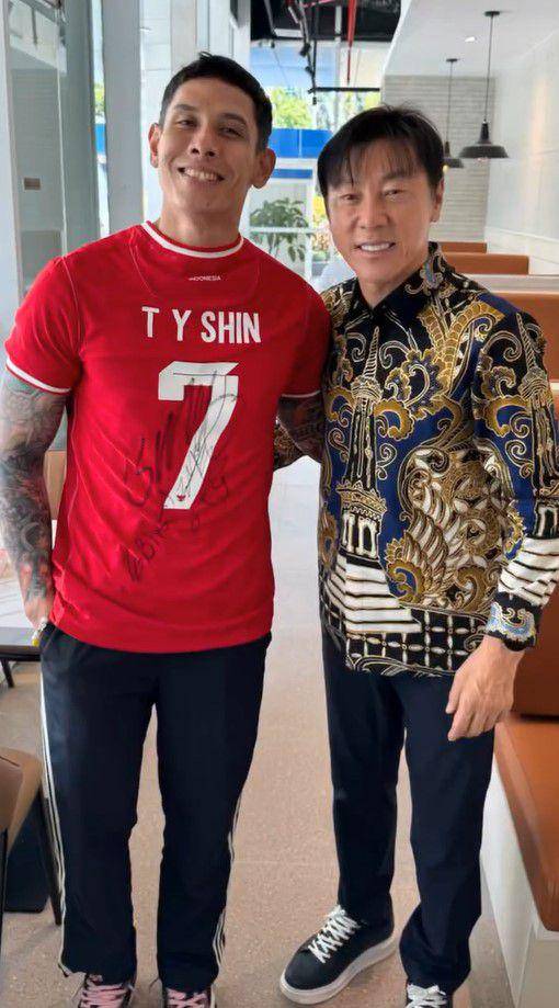 Ganindra Bimo ketemu Shin Tae-yong (Instagram.com/karbida_fc)