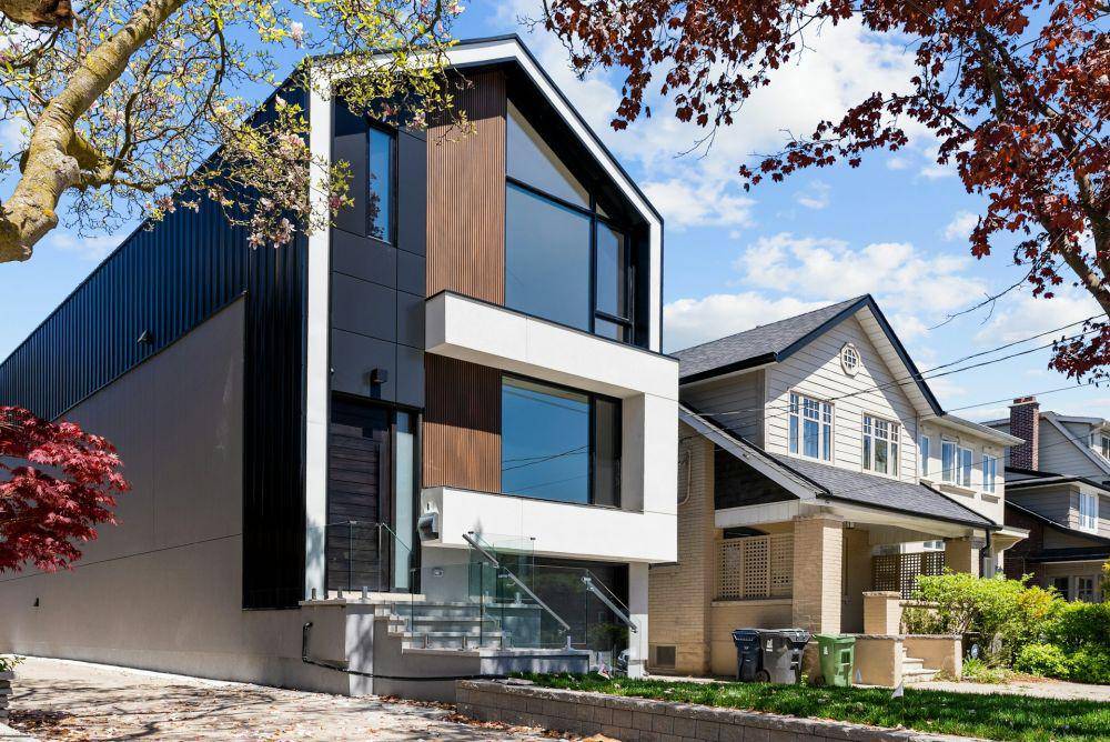 Desain rumah minimalis. (unsplash.com/André François McKenzie)