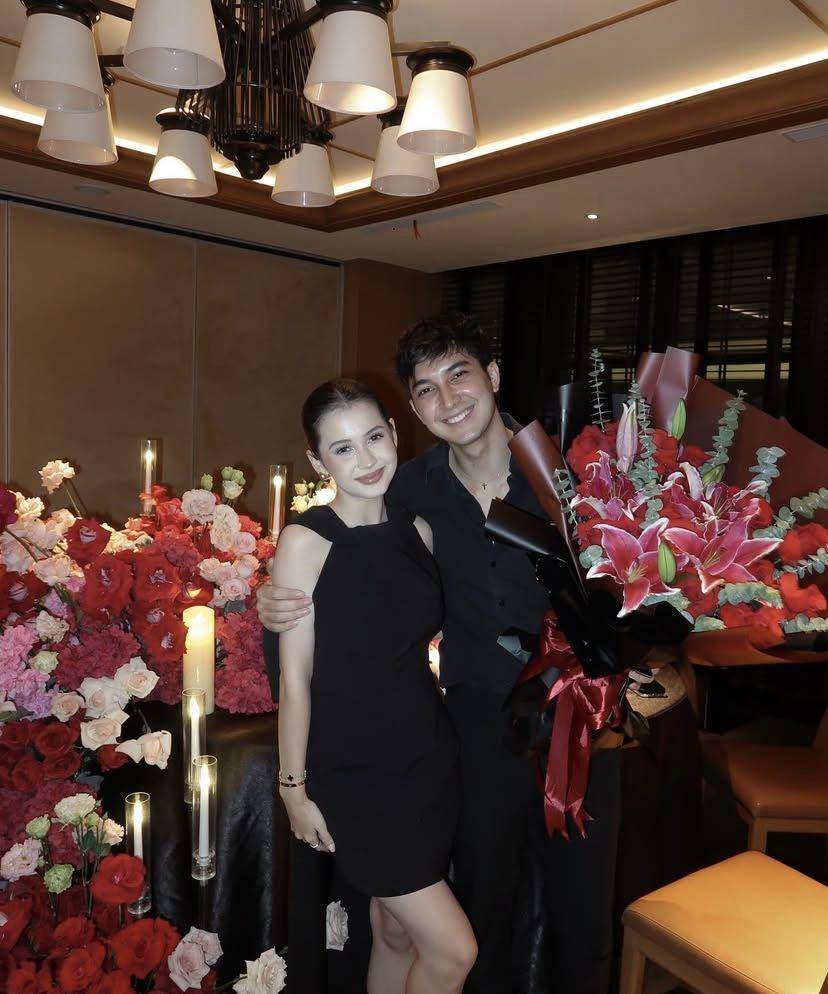 potret Sandrinna Michelle rayakan ulang tahun ke-18 bersama Junior Roberts (Instagram.com/sandrinna_11)