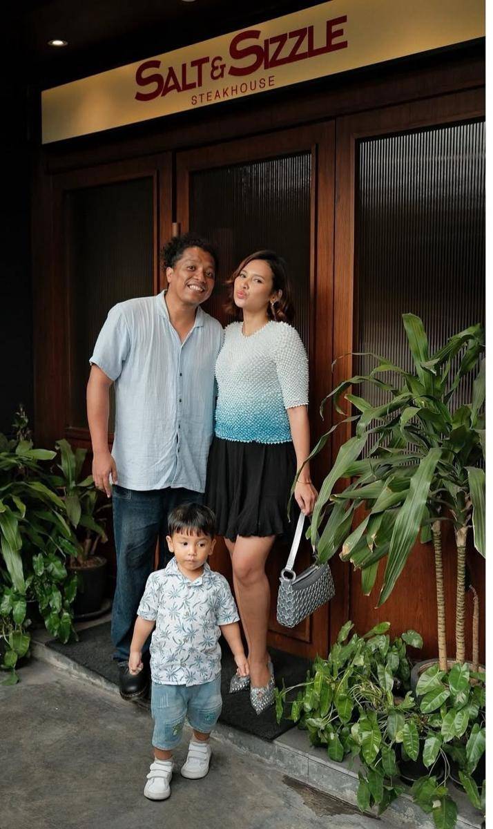 Anniversary Indah dan Arie (Instagram.com/indahpermatas)