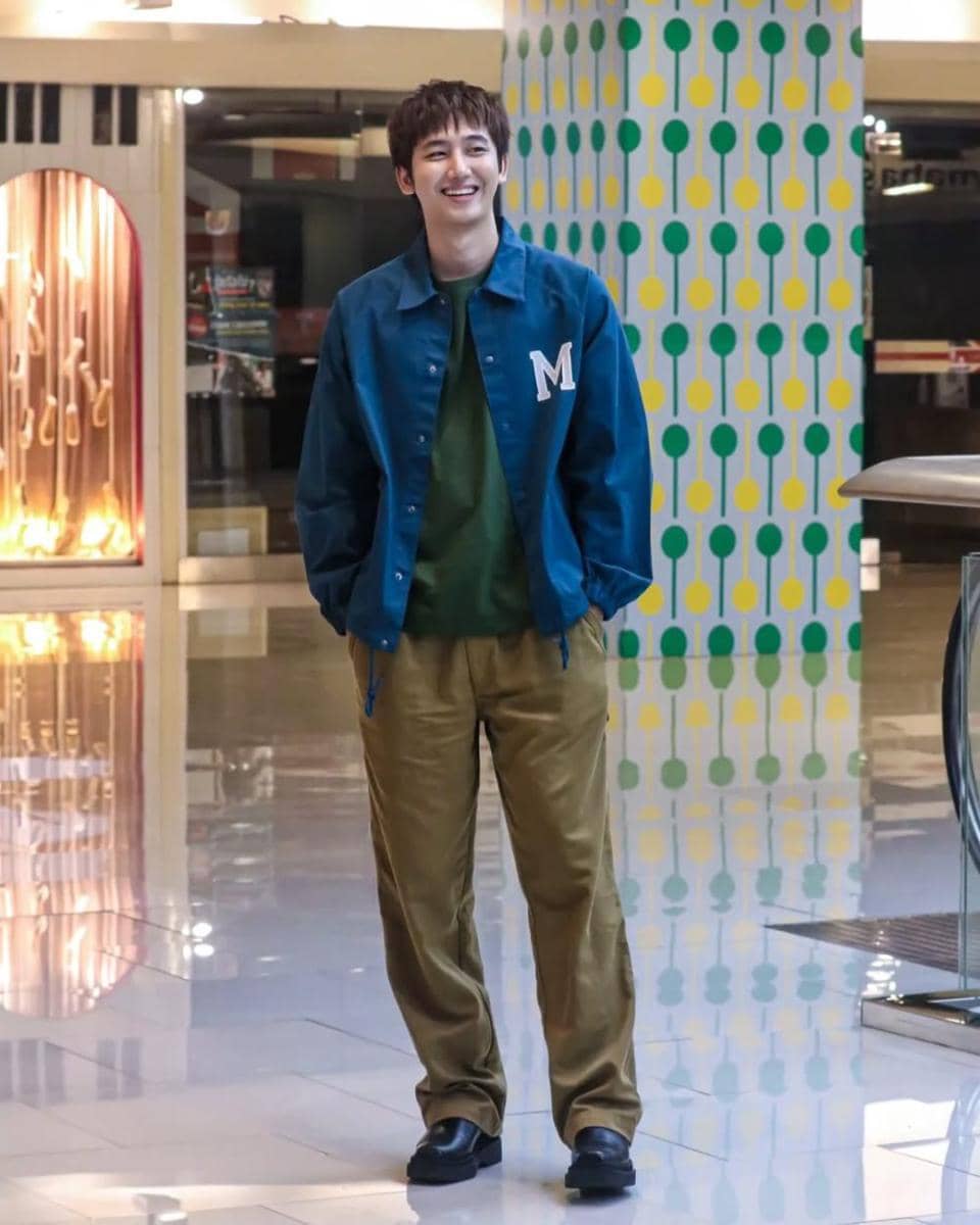 outfit layering ala Title Kirati (instagram.com/titlekrt)