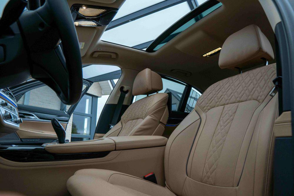 Kelebihan dan Kekurangan Sunroof Mobil, Awas Bocor!