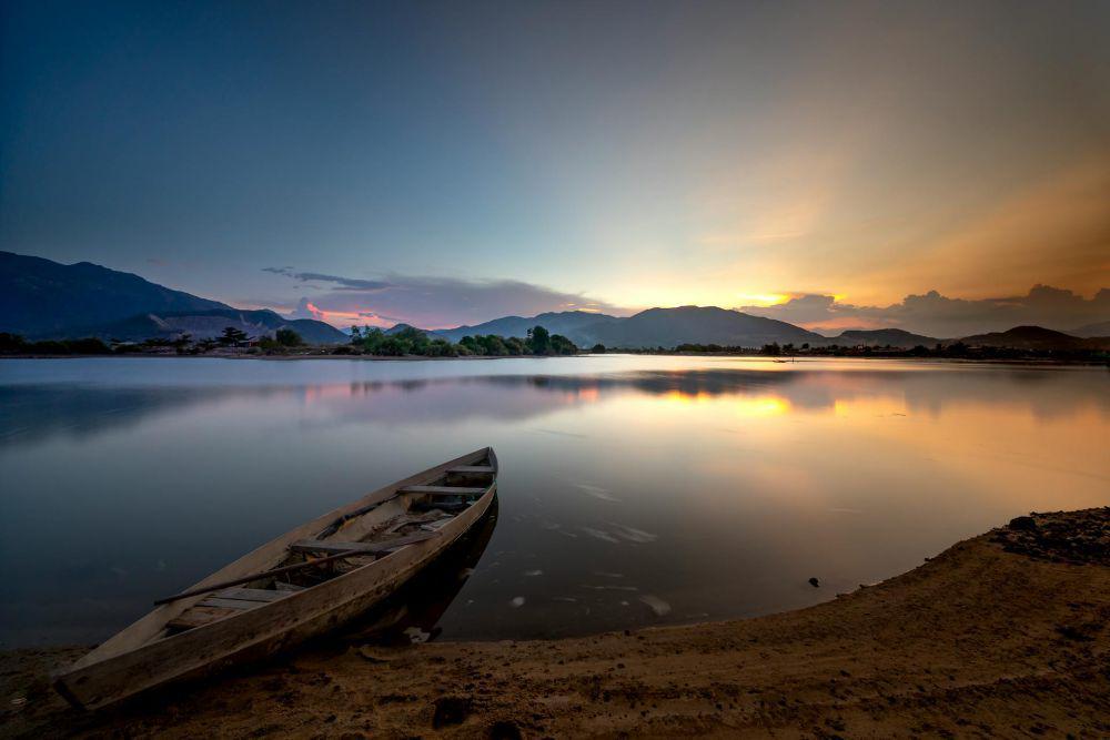 [PUISI] Suara di Danau