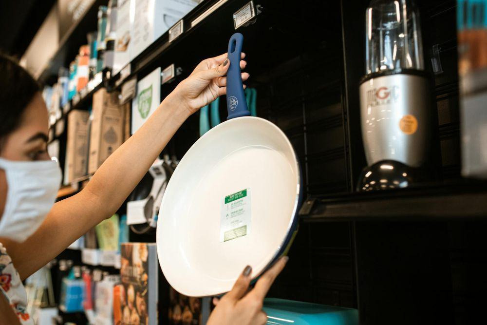 5 Tips Membeli Wajan untuk Anak Kosan, Masak Jadi Lebih Mudah