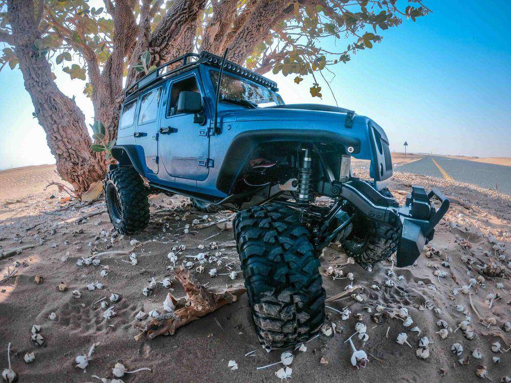 ilustrasi ban mobil off-road (pexels.com/The Lazy Artist Gallery)