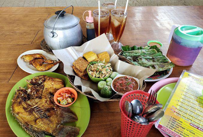 5 Tempat Makan Sunda Legendaris di Purwakarta, Nikmatnya Tiada Tara!