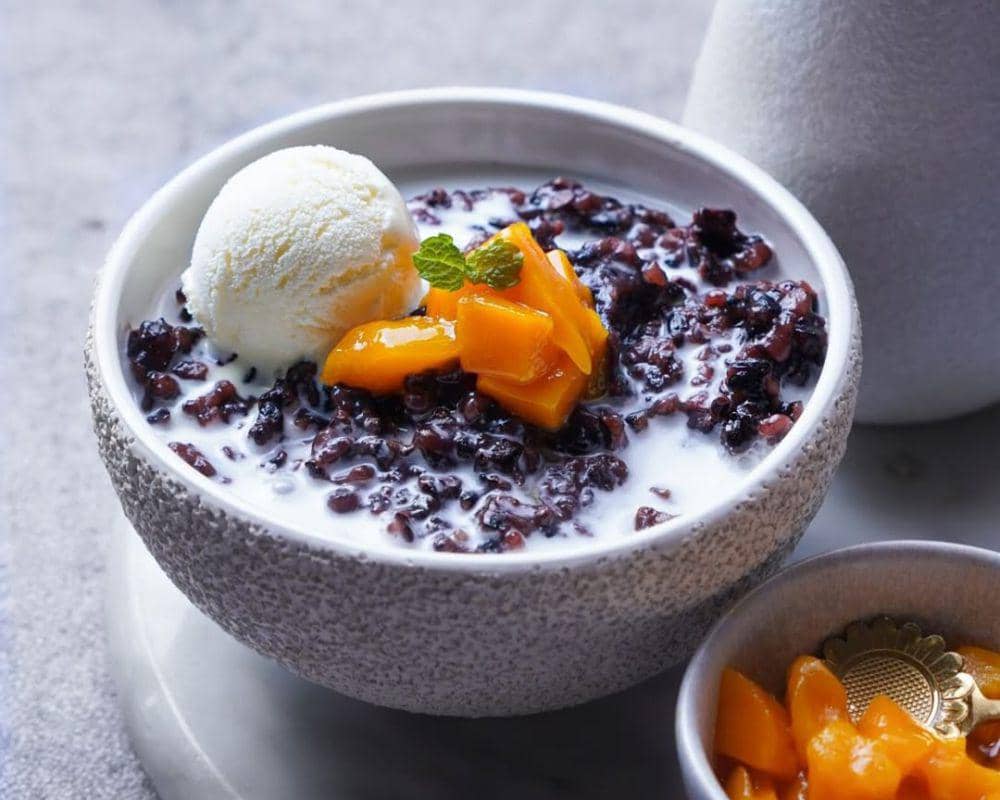 Gak Cuma Bubur Ayam, Ini 5 Bubur Manis Nusantara yang Bikin Nagih