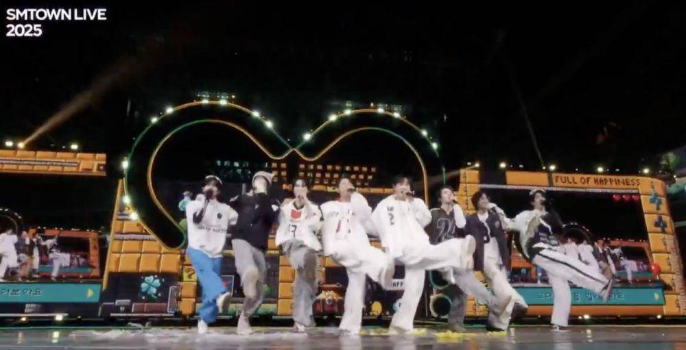 momen konser SMTOWN Live 2025 in Seoul (dok. SMTOWN Live 2025)