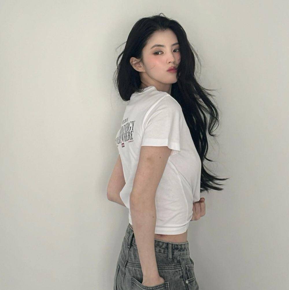 Han So Hee (instagram.com/xeesoxee)
