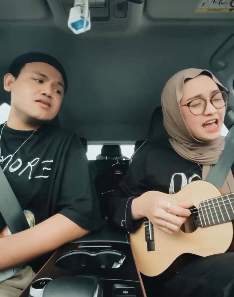 Salma dan Dimansyah (instagram.com/salmasalsabil12)