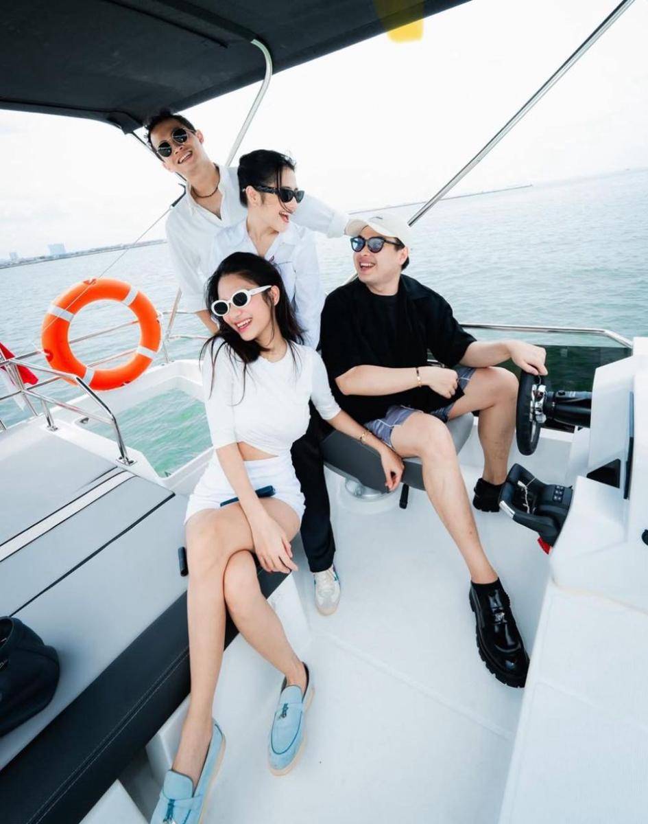 Kedekatan Azizah Salsha dan Prilly Latuconsina (instagram.com/prillylatuconsina96)