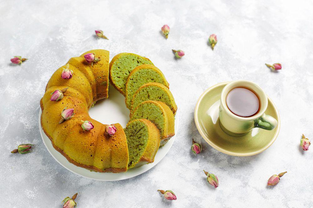5 Tips Membuat Kue Bolu Pandan yang Wangi dan Empuk