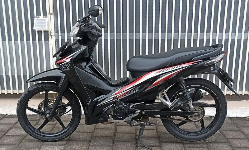 motor bebek honda revo