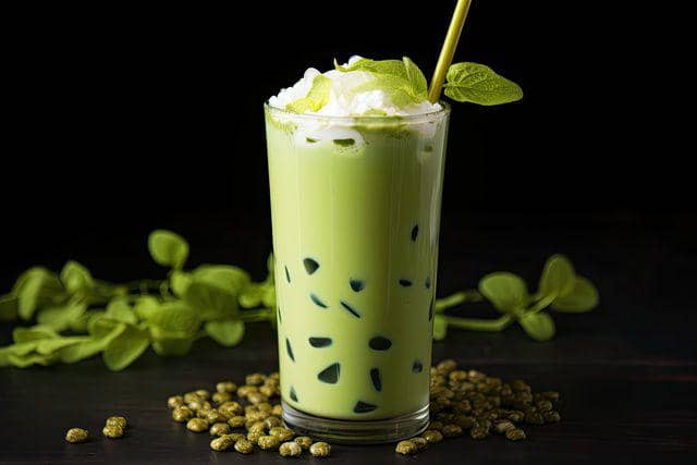 Potret susu kacang pistachio
