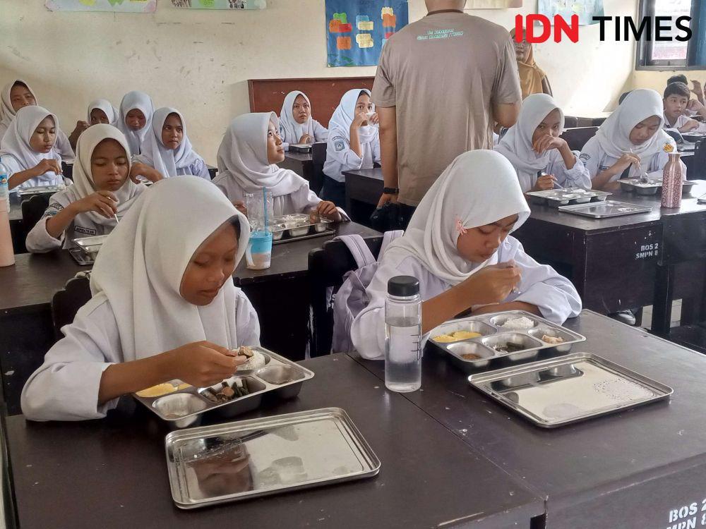 Makan Bergizi Gratis Dimulai di NTB, Baru Sasar 5 Sekolah di Mataram