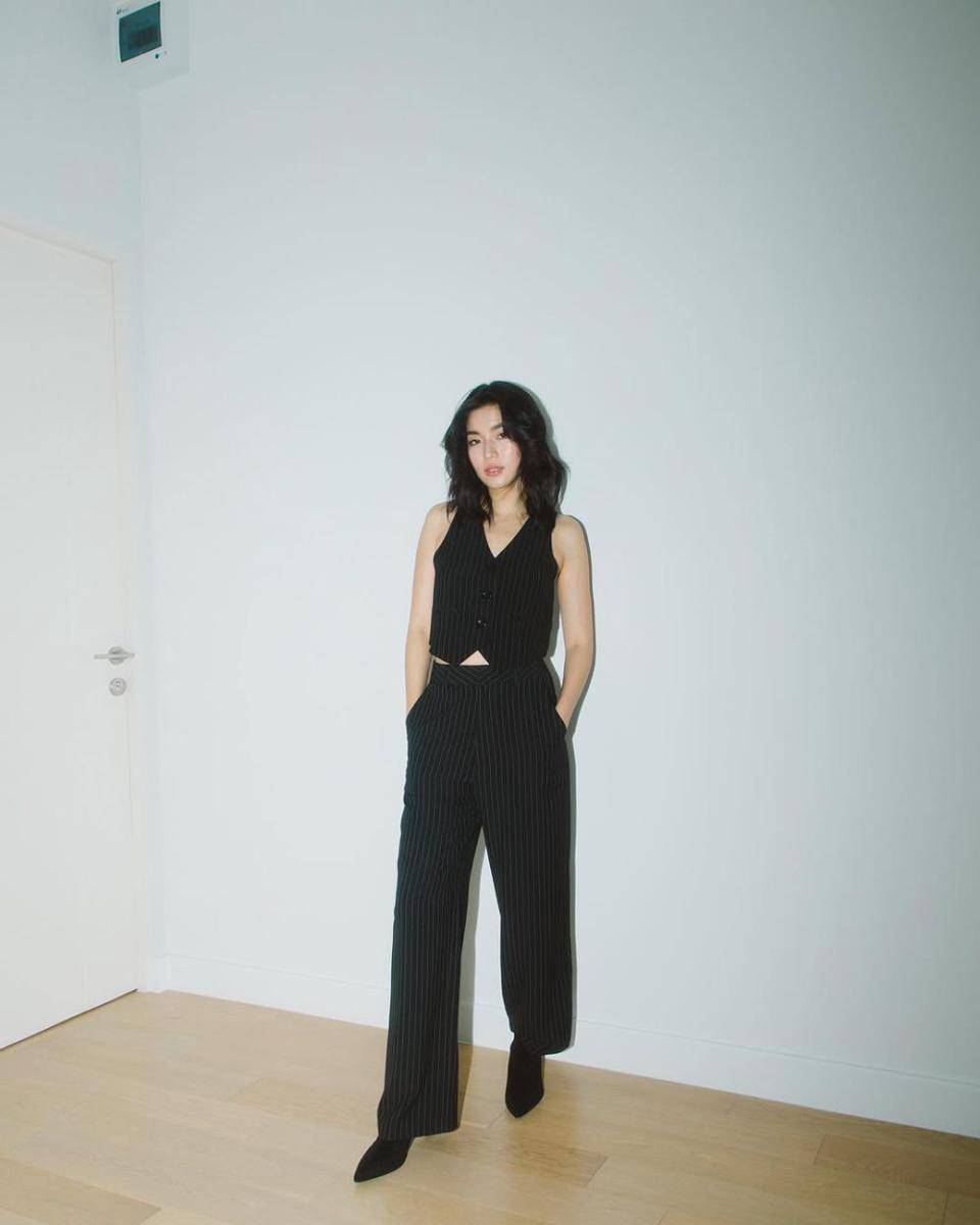 potret OOTD dengan look yang badass ala Goy Arachaporn (instagram.com/goyyog)