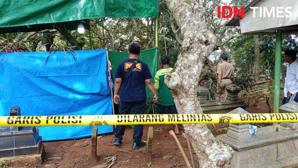 Lokasi makam korban pengeroyokan anggota Polresta Yogyakarta di TPU Sekrakal Gilisari Mijen Semarang. (IDN Times/Fariz Fardianto)