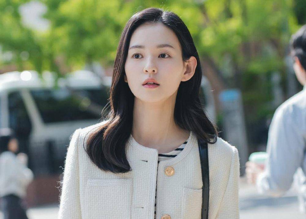 Kim Yoon Hye di drama Love Scout (instagram.com/sbsdrama.official)