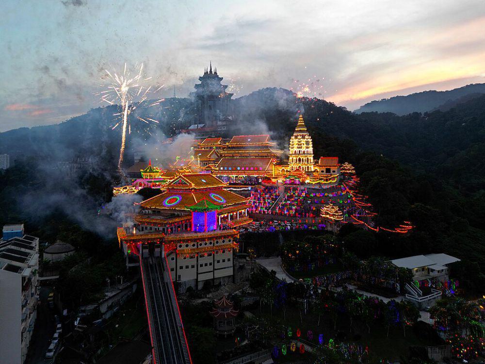 5 Kelenteng di Dunia yang Kerap Jadi Tujuan Wisata, Mana Saja?