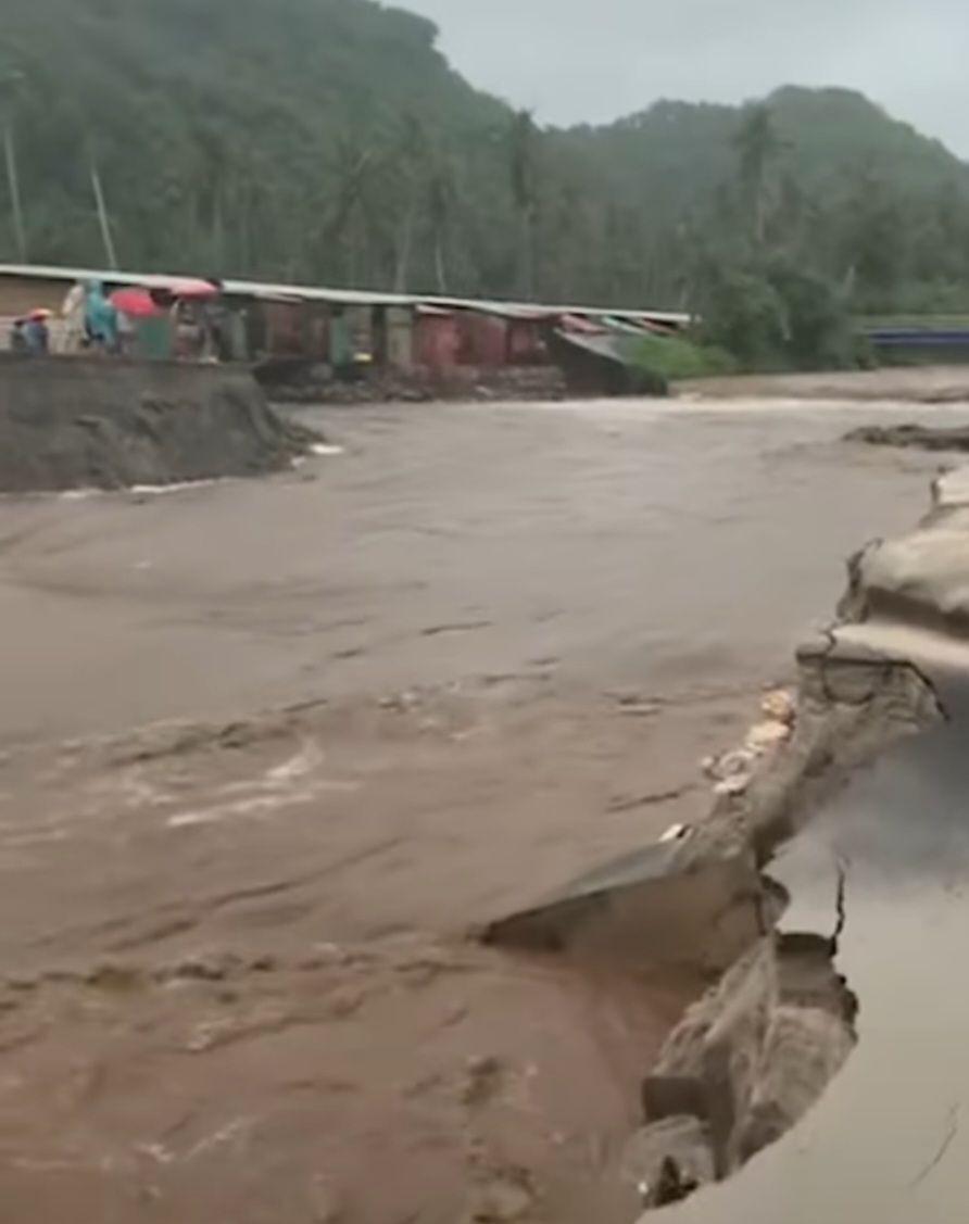 Banjir, Destinasi Crystal Bay Nusa Penida Ditutup Sementara