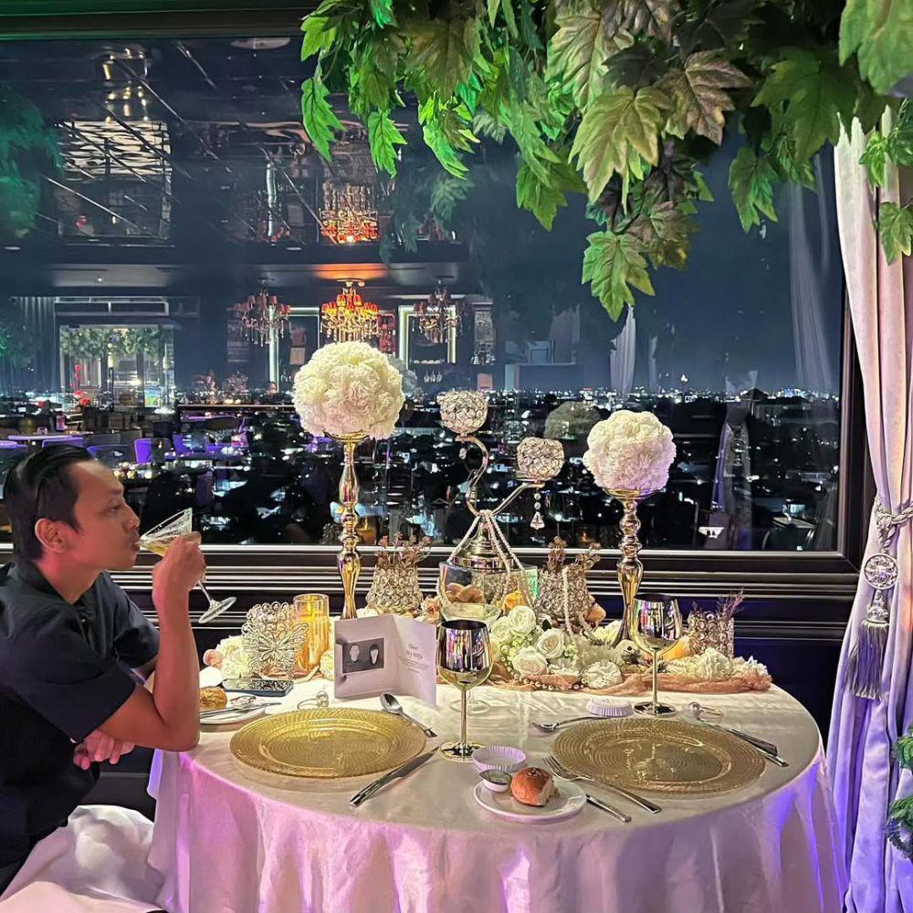 Martinique Sky Lounge, Makan Malam dengan View Jogja nan Romantis