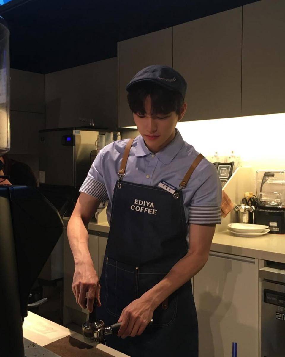 behind the scene Jinwoo di drakor Namib (instagram.com/jinwoo__913)