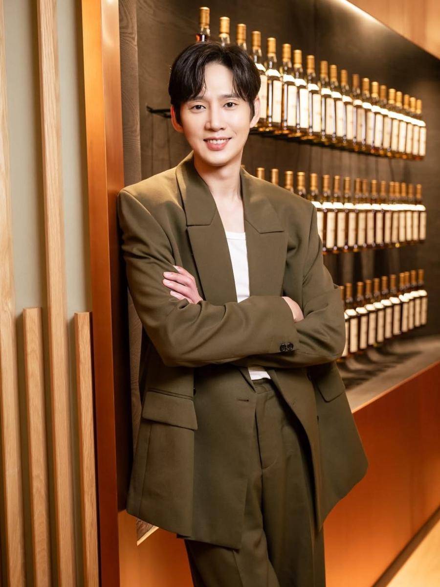 potret Park Sung Hoon (instagram.com/boxabum)