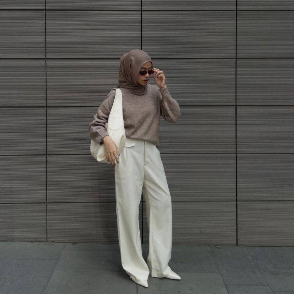OOTD Mocha Mousse untuk hangout (instagram.com/z.hrax)