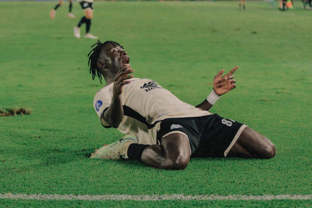 Gol Sundulan Balotelli Bawa PSM Menang di Kandang Persis