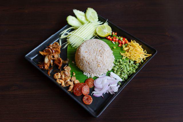 5 Tips Memasak Nasi Ulam yang Wangi dan Beraroma Rempah