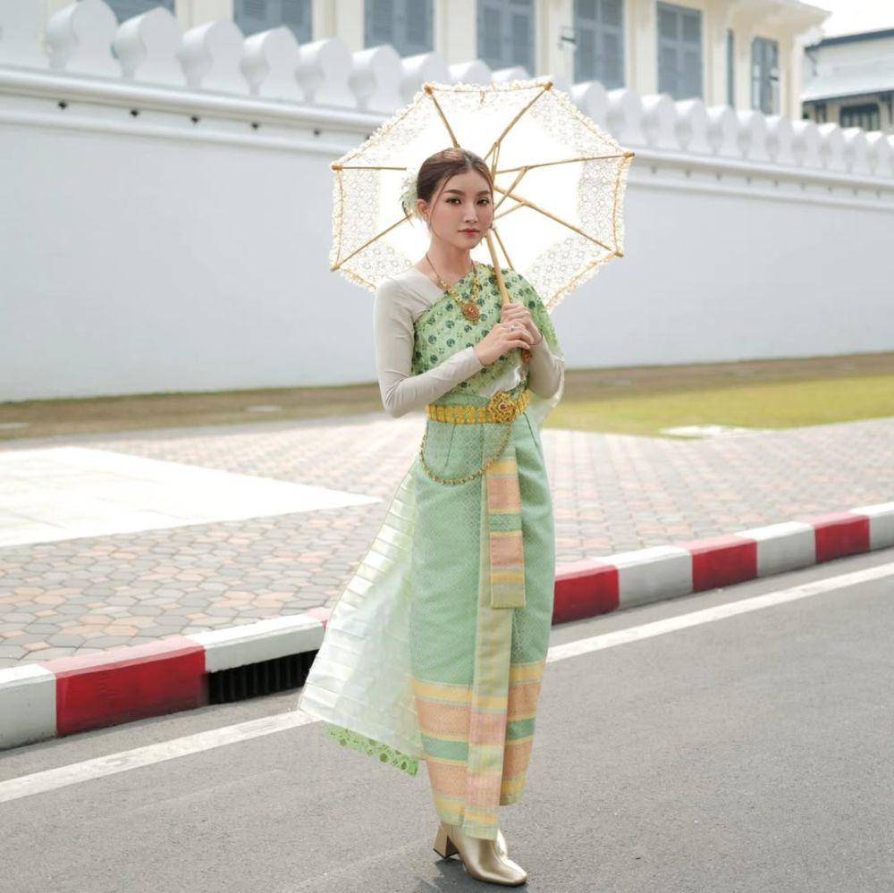 Sarwendah berpakaian khas Thailand (instagram.com/sarwendah29)