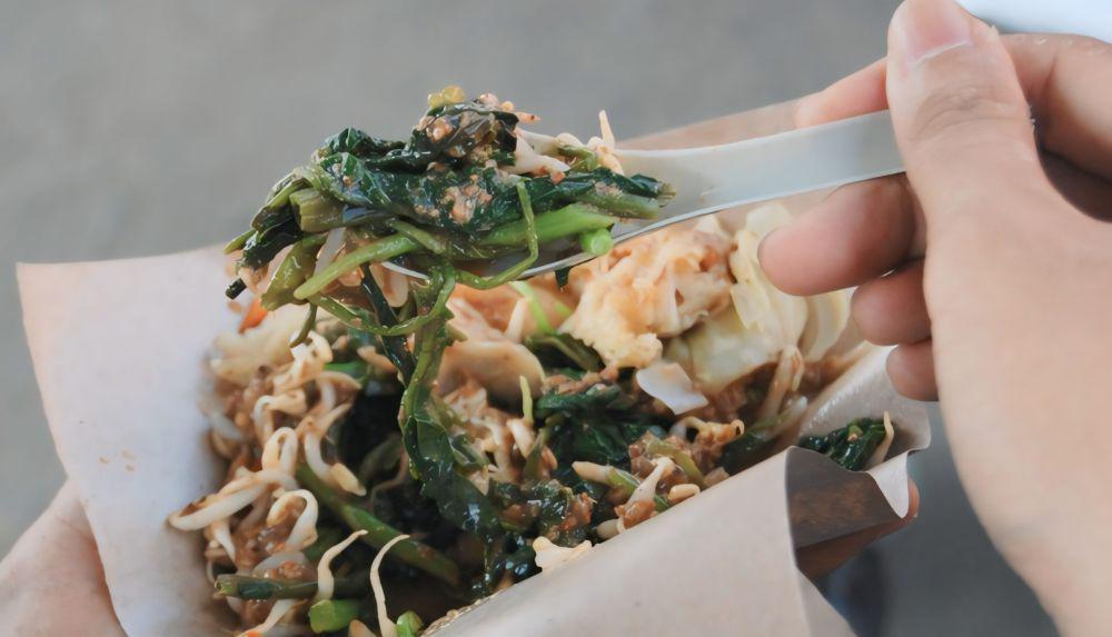 5 Tempat Makan Lotek Enak di Bandung,
Nikmatnya Menggoyang Lidah
