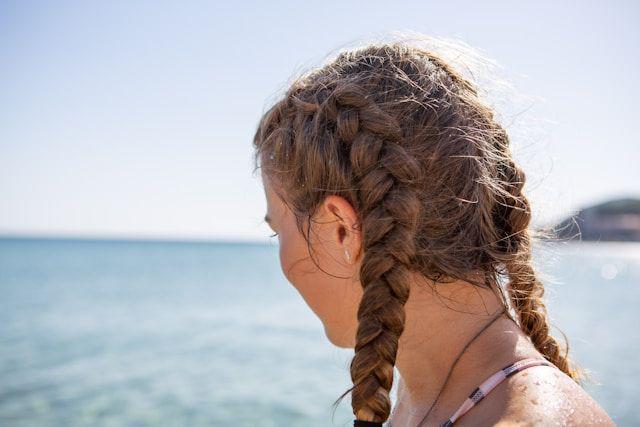 5 Tips Kepang Rambut Biar Nyaman dan Hasilnya Maksimal!