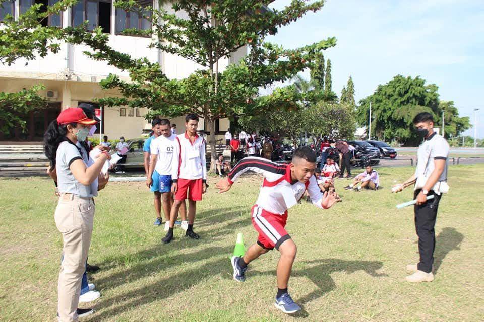 Kondisi lapangan di kawasan GOR Swecapura Gelgel.(Dok. IDN Times/istimewa)