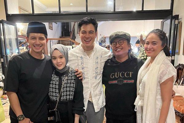 7 Potret Tahlilan 7 Hari Mendiang Ayah Baim Wong
