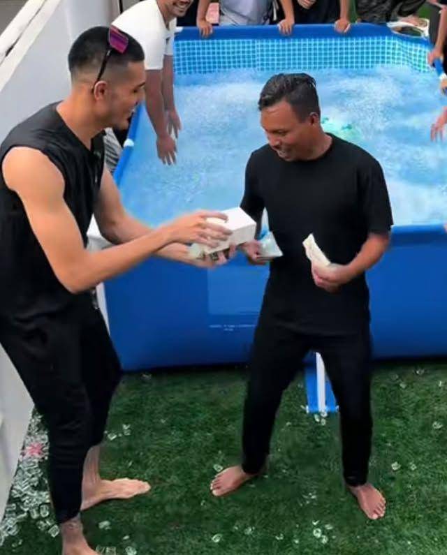 potret kenangan Aisar Khaled dan karyawannya yang meninggal dunia (Instagram.com/aisar_khaledd)