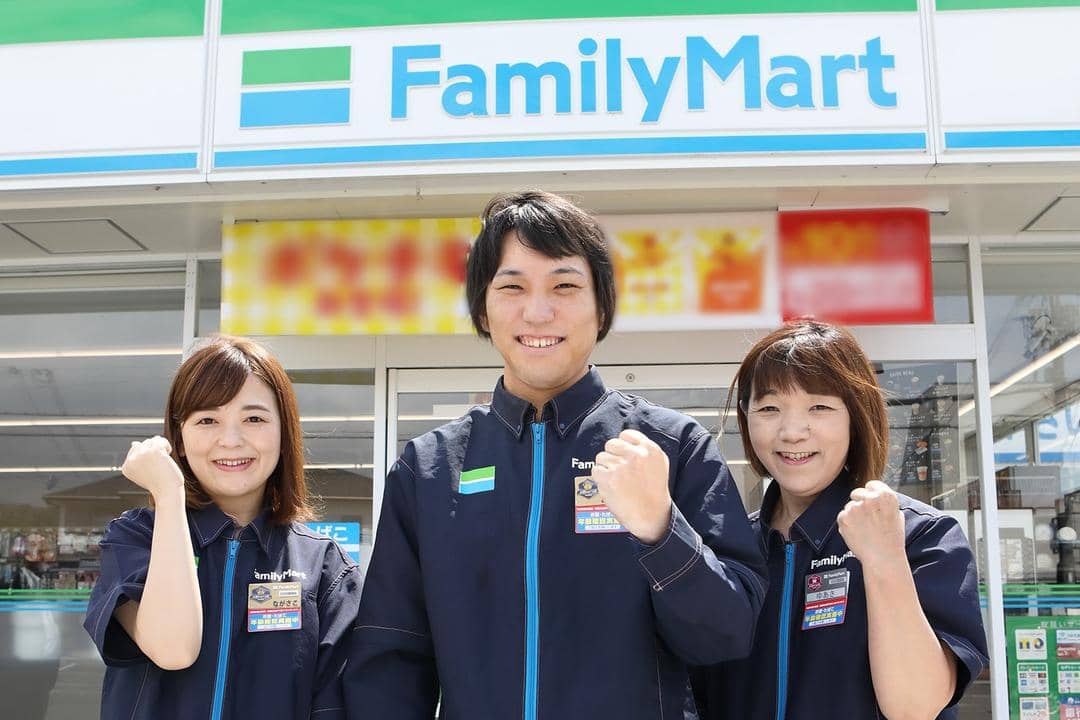 siapa pemilik familymart
