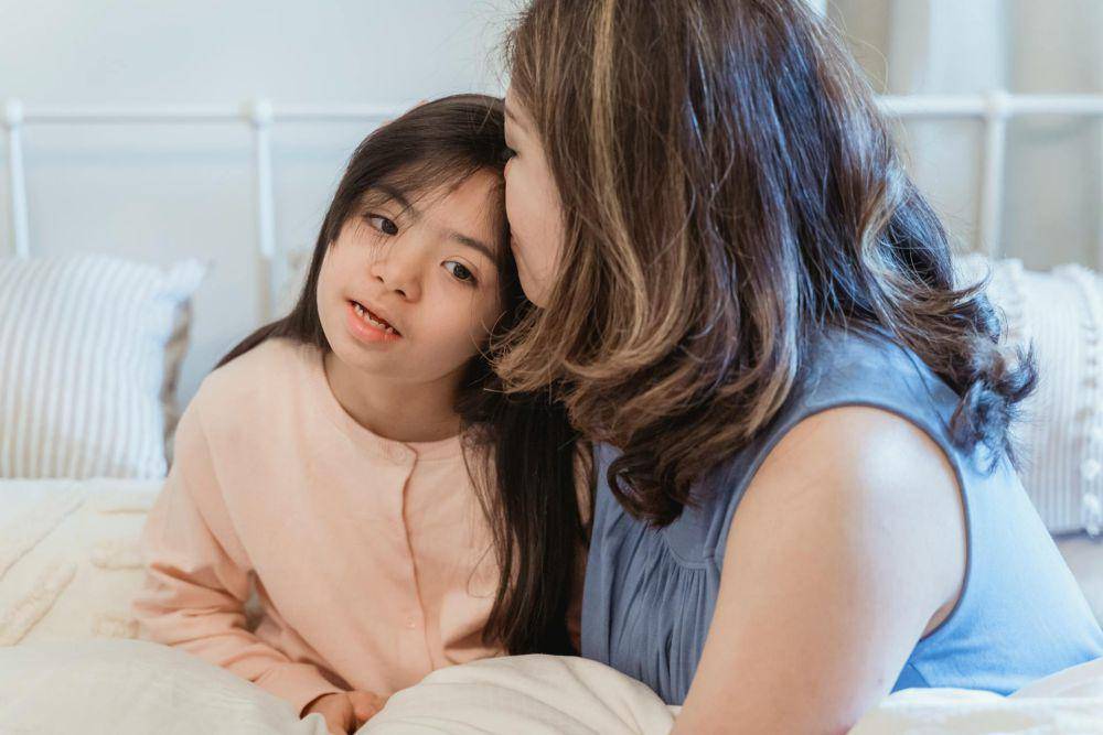 ilustrasi ibu dan anak (pexels.com/@nicola barts)