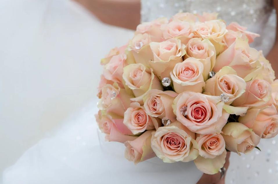 5 Jenis Bunga Berwarna Pastel yang Elegan untuk Acara Formal