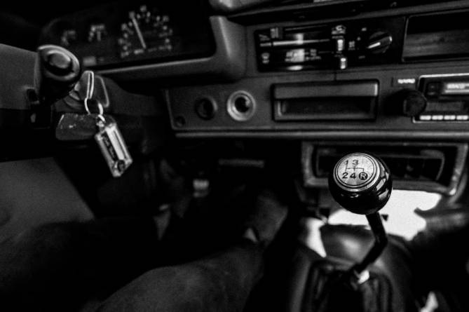 7 Perawatan Mobil Manual yang Sering Diremehkan