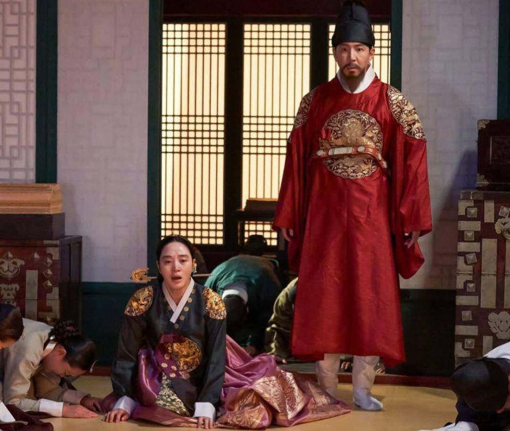 drama Under The Queen's Umbrella (dok. tvN/Under The Queen's Umbrella)